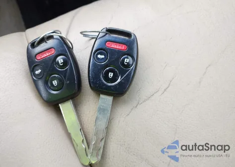 2012 Honda Accord 3.5 Ex-L из США, поврежденный, VIN 1HGCP3F84CA023675